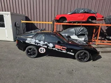 Porsche 944