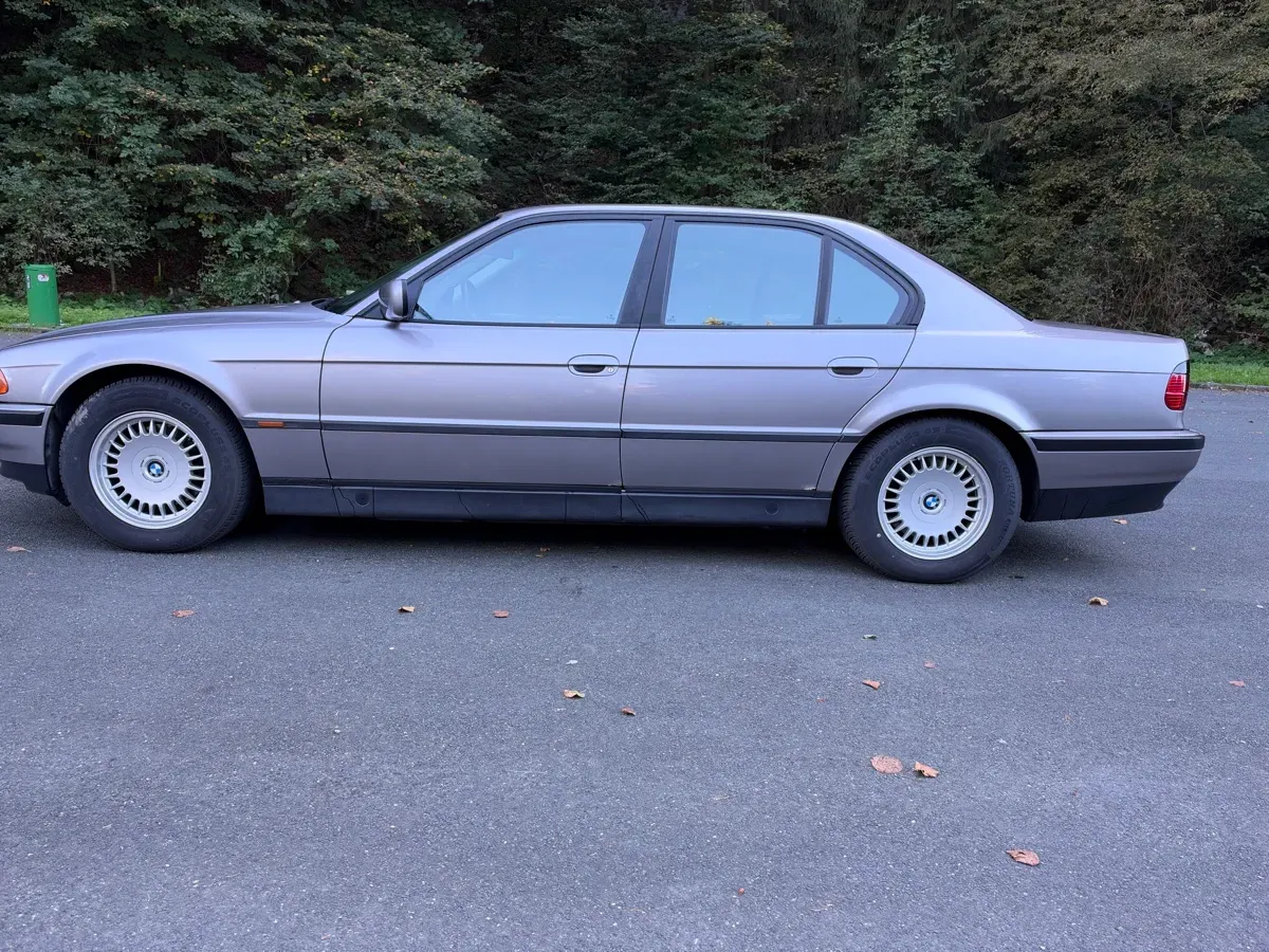 BMW 7 Series 1996 photo 3