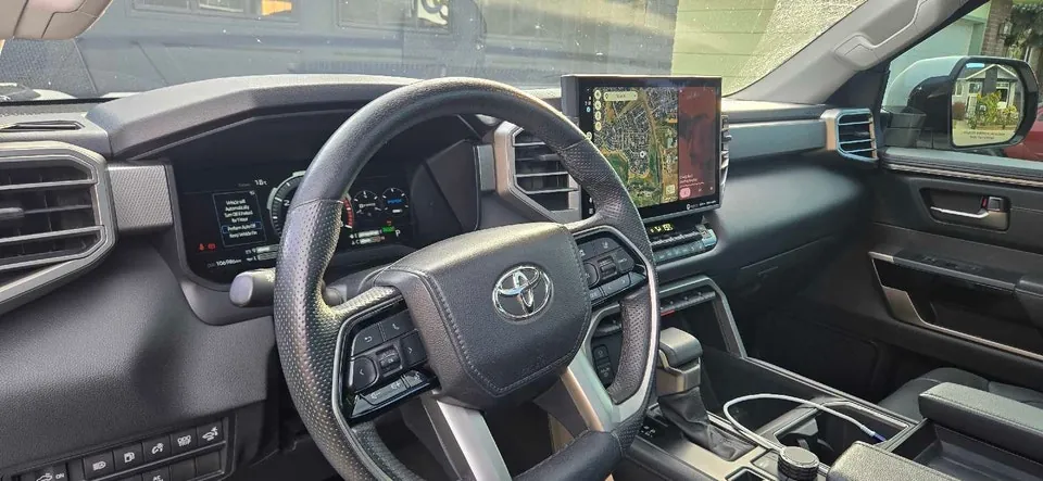 Toyota Tundra 2022 photo 3
