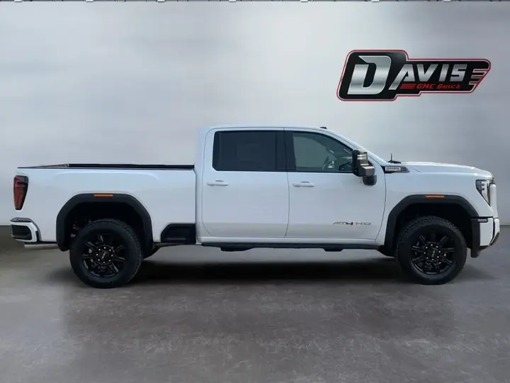 GMC Sierra 3500Hd 2026 photo 5
