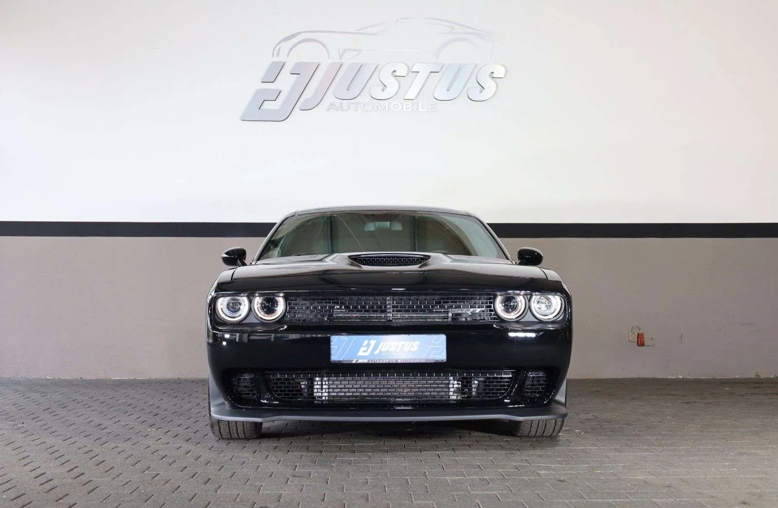 Dodge Challenger 2022 photo 2