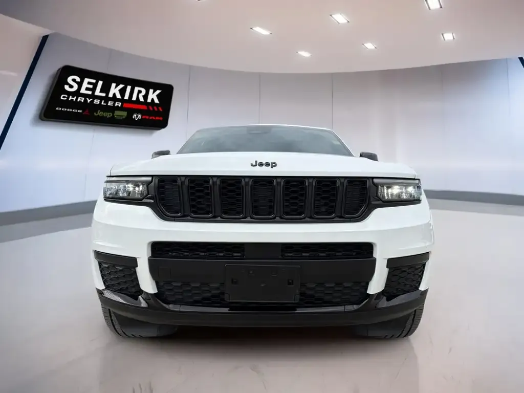 Jeep Grand Cherokee 2024 photo 2