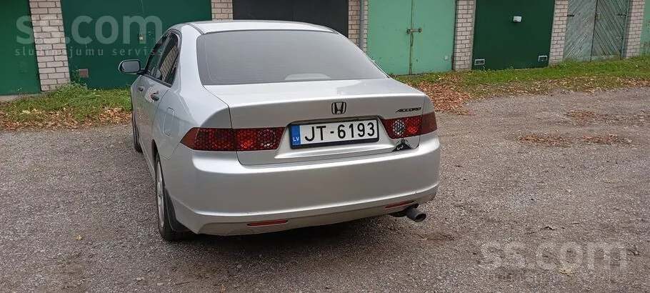 Honda Accord 2006 photo 2