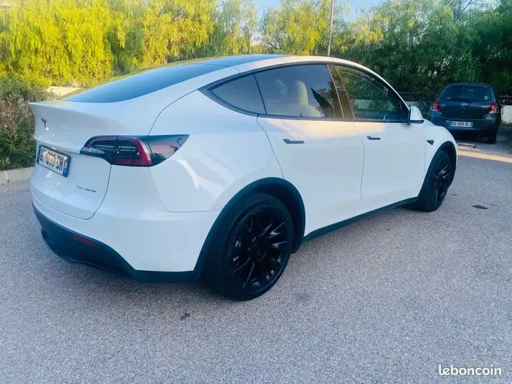 Tesla Model Y 2022 photo 5