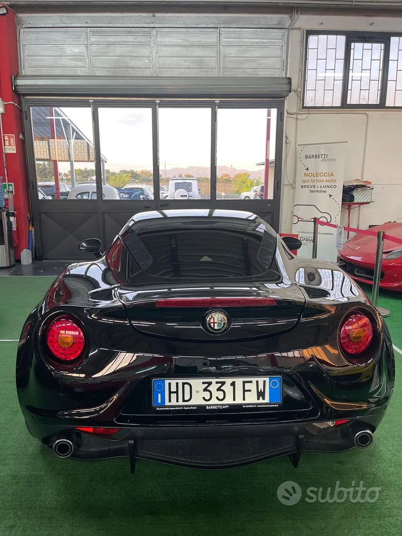 Alfa Romeo 4C 2015 photo 5