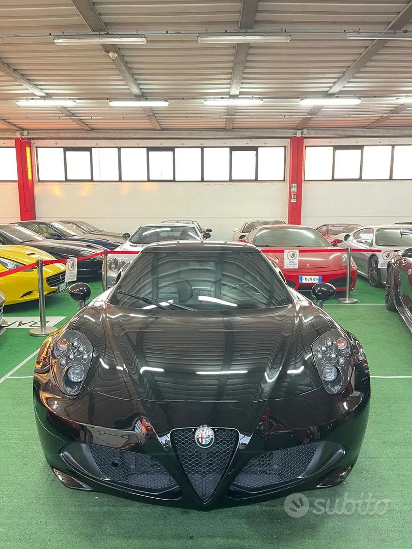 Alfa Romeo 4C 2015 photo 2