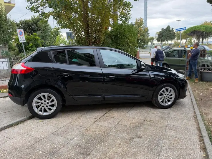 Renault Megane 2015 photo 3