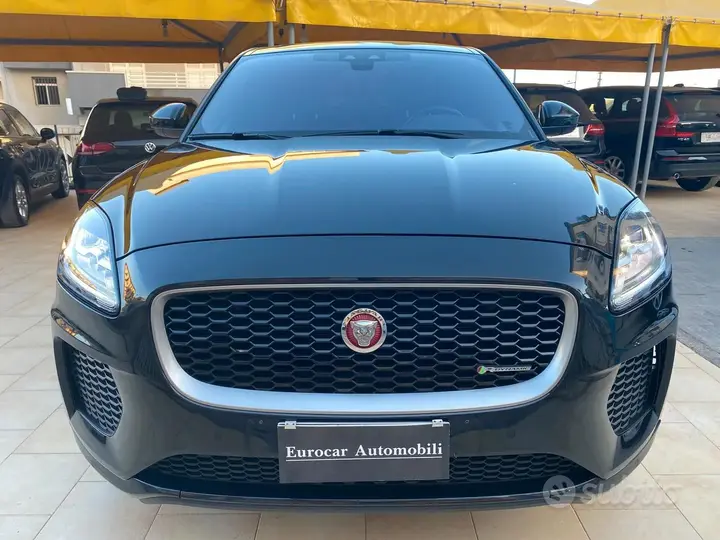 Jaguar E-Pace 2019 photo 2