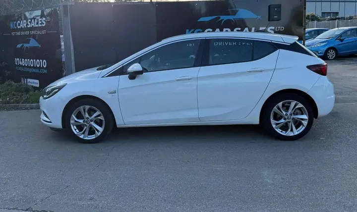 Vauxhall Astra 2016 photo 3