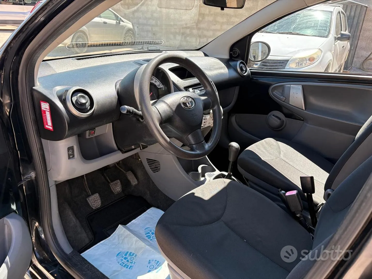 Toyota Aygo 2010 photo 5