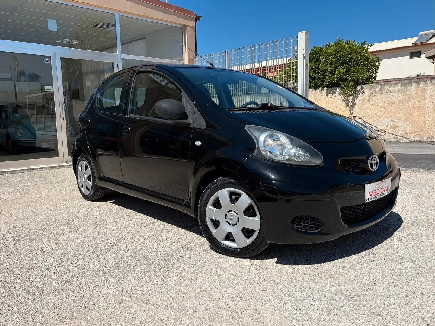 Toyota Aygo 2010 photo 2