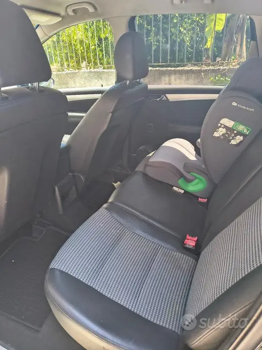 Mercedes-Benz A 180 2006 photo 5