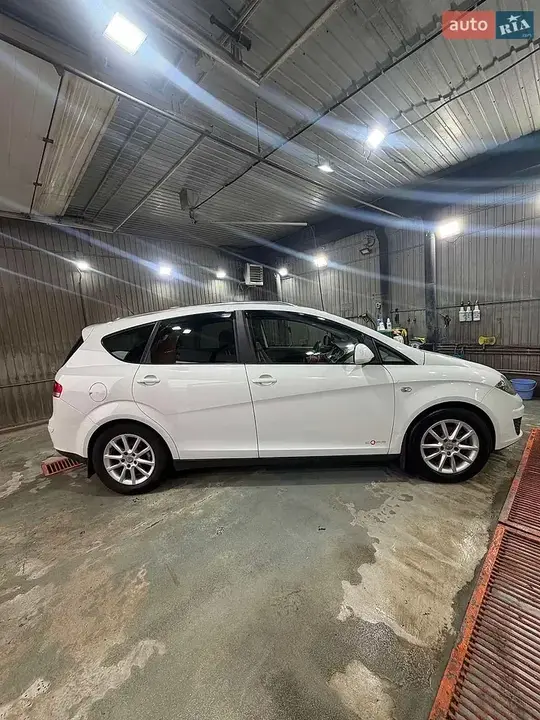 Seat Altea Xl 2013 photo 2