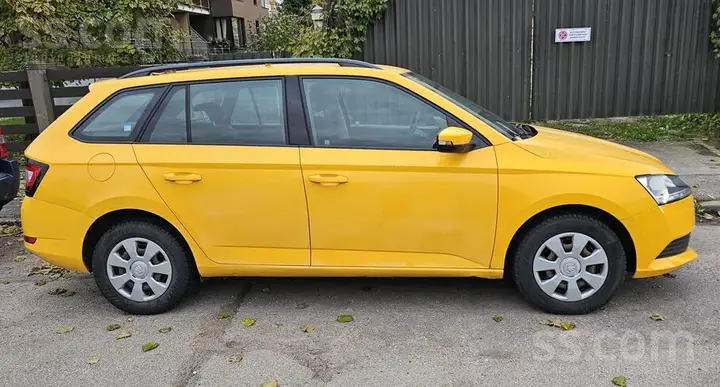 Skoda Fabia 2018 photo 2