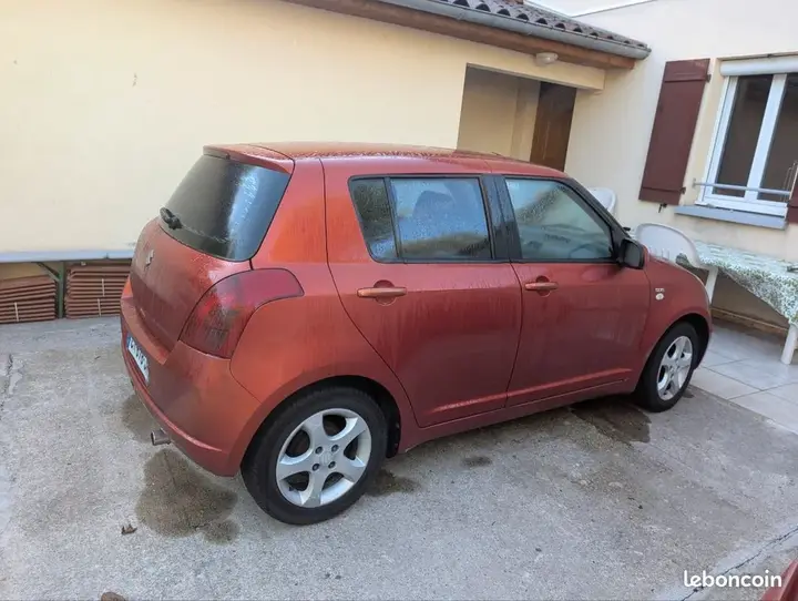 Suzuki Swift 2007 photo 3
