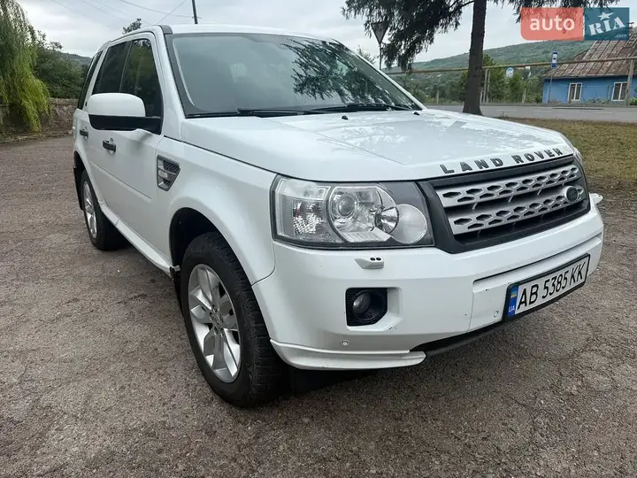 Land Rover Freelander 2011 photo 4
