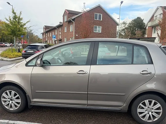 Volkswagen Golf Plus 2011 photo 2