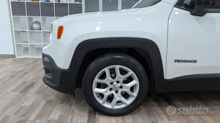 Jeep Renegade 2015 photo 4