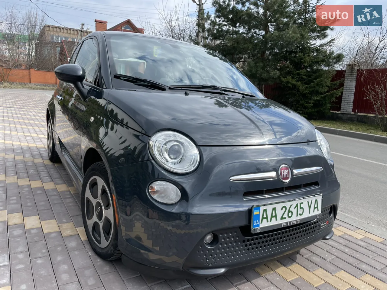 Fiat 500E 2016 photo 2
