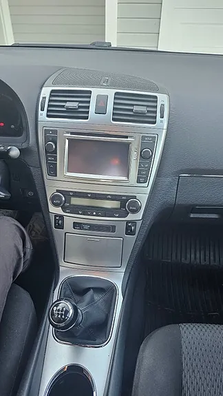 Toyota Avensis 2012 photo 4