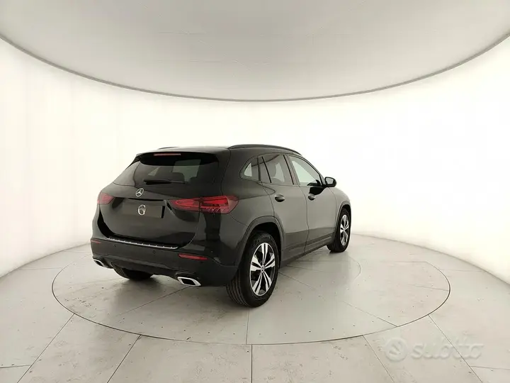 Mercedes-Benz Gla 2022 photo 3