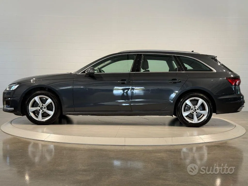 Audi A4 Avant 2024 photo 2