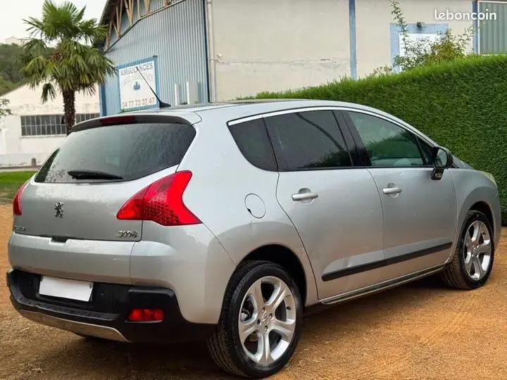 Peugeot 3008 2011 photo 3