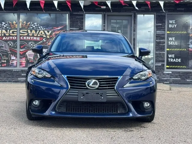 Lexus Is 250 2015 photo 2