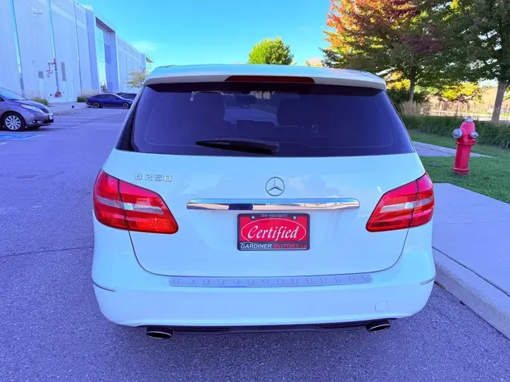 Mercedes-Benz B-Class 2013 photo 5