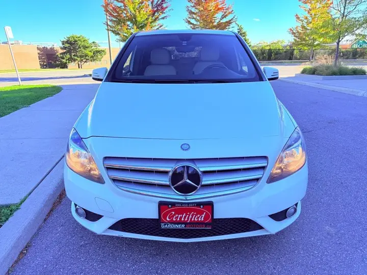 Mercedes-Benz B-Class 2013 photo 2
