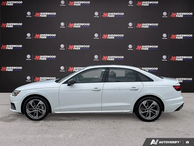 Audi A4 2022 photo 2