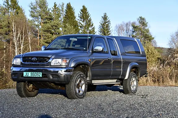 Toyota Hilux 2003 photo 3
