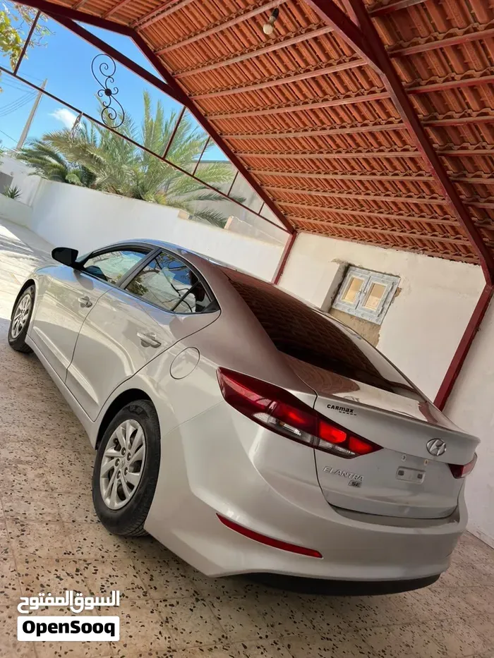 Hyundai Elantra 2017 photo 4
