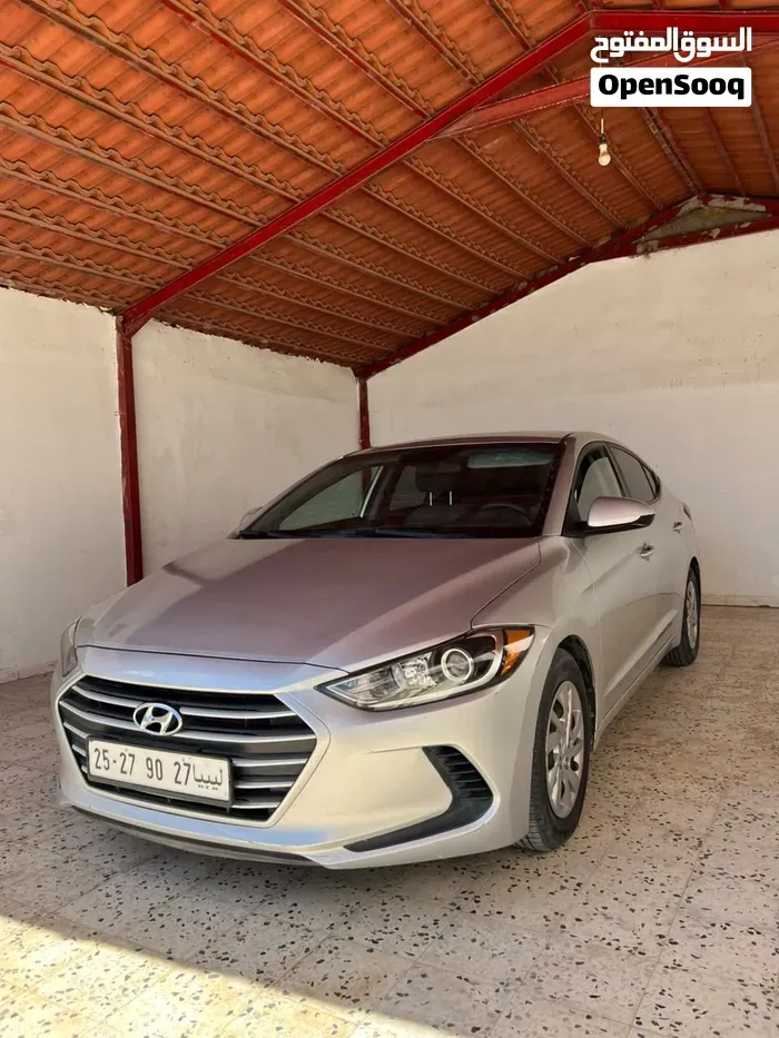 Hyundai Elantra 2017 photo 2