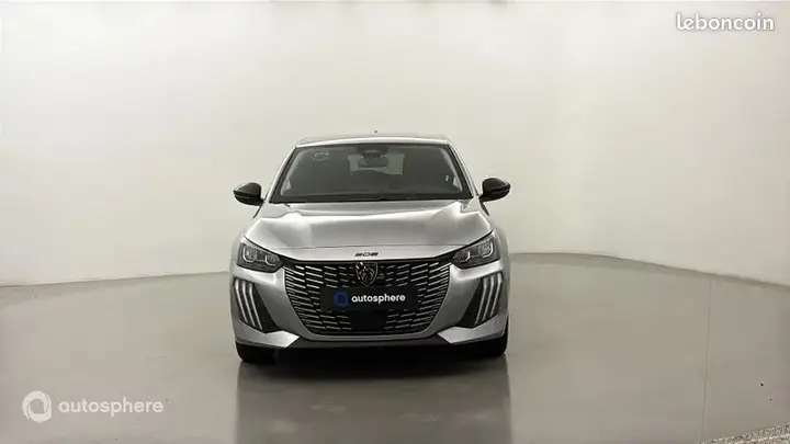 Peugeot 208 2025 photo 2