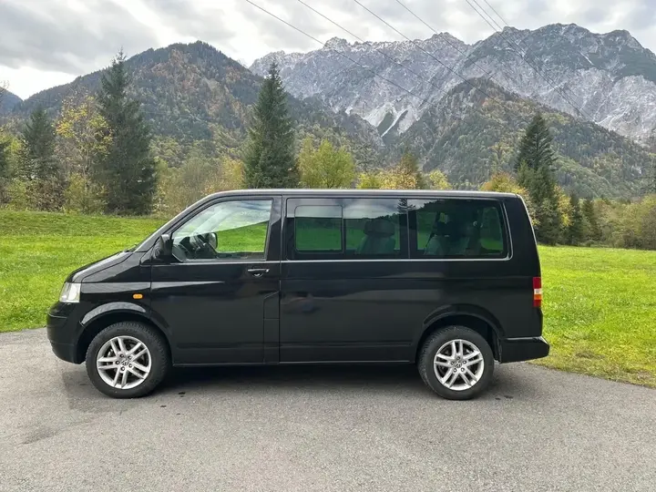 Volkswagen T5 2007 photo 2