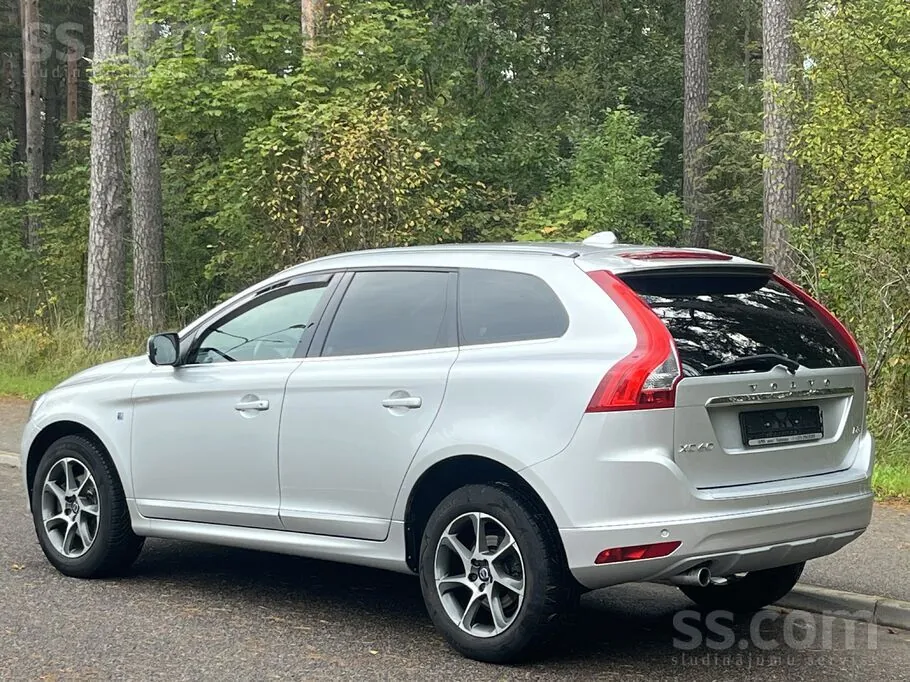 Volvo Xc60 2016 photo 2