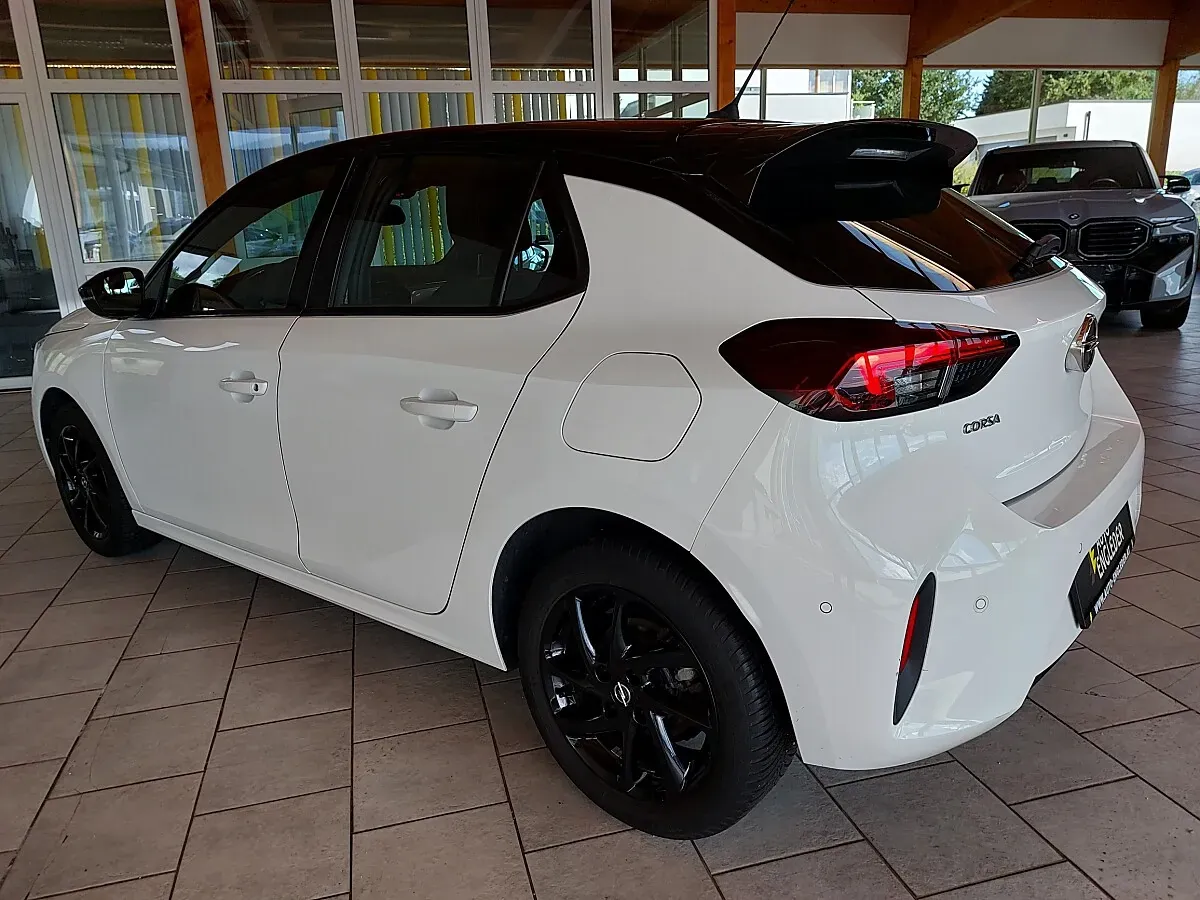 Opel Corsa 2023 photo 3