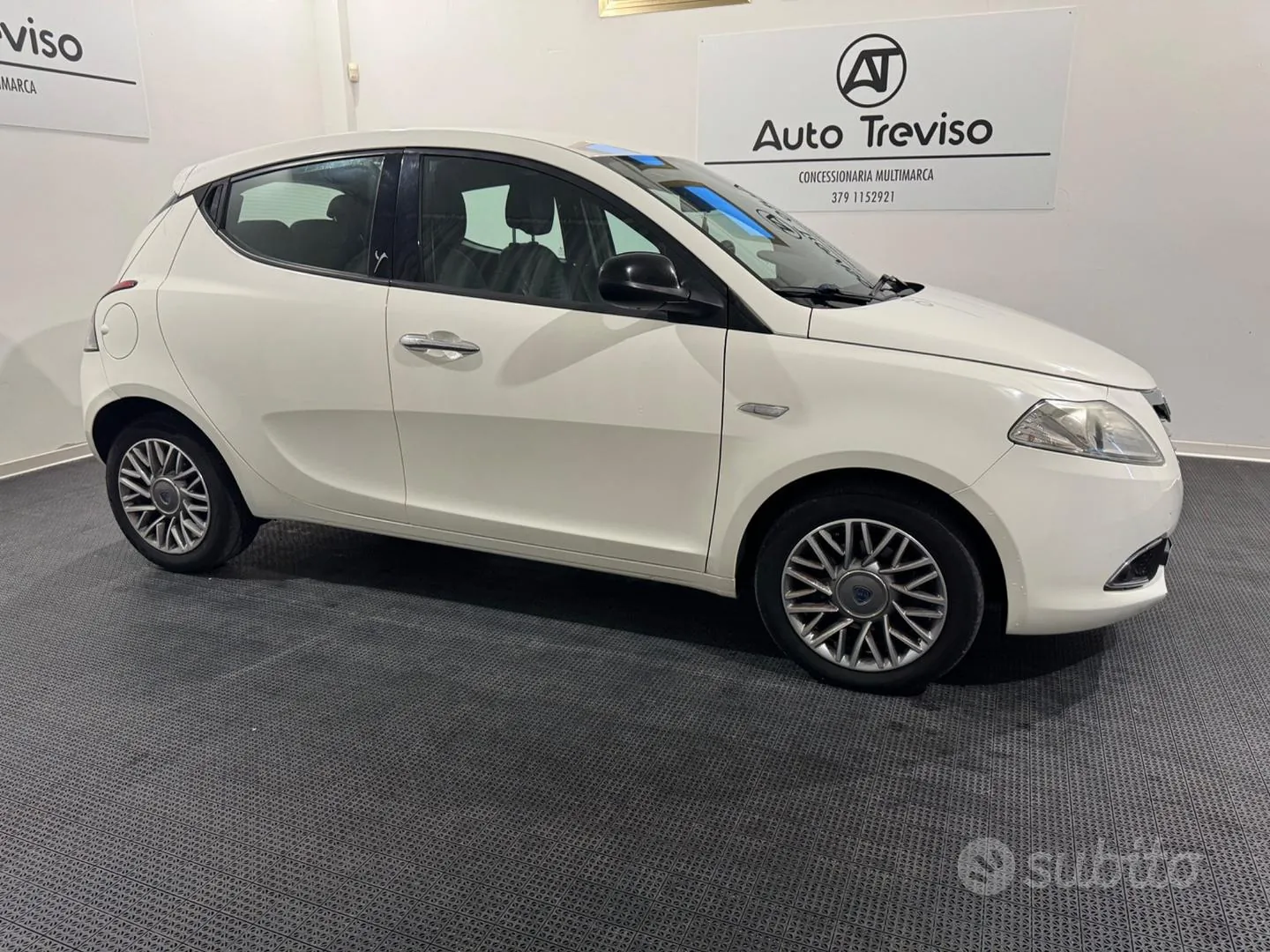 Lancia Ypsilon 2011 photo 3