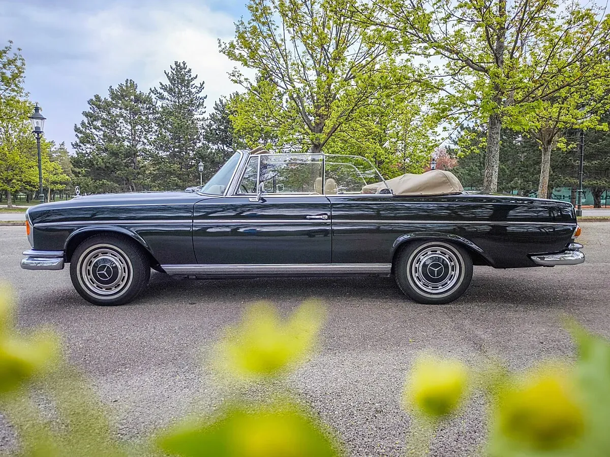 Mercedes-Benz S-Class 1970 photo 3