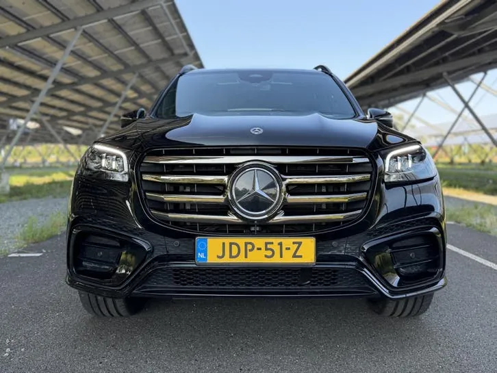 Mercedes-Benz Gls 2025 photo 2
