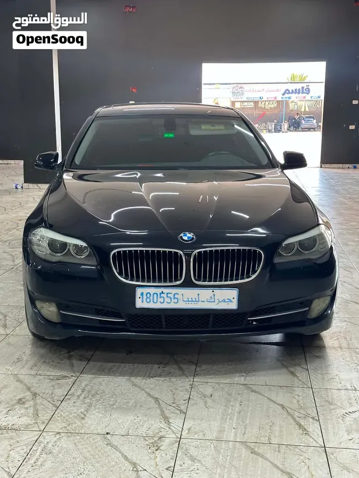 BMW 5 Series 2011 photo 3