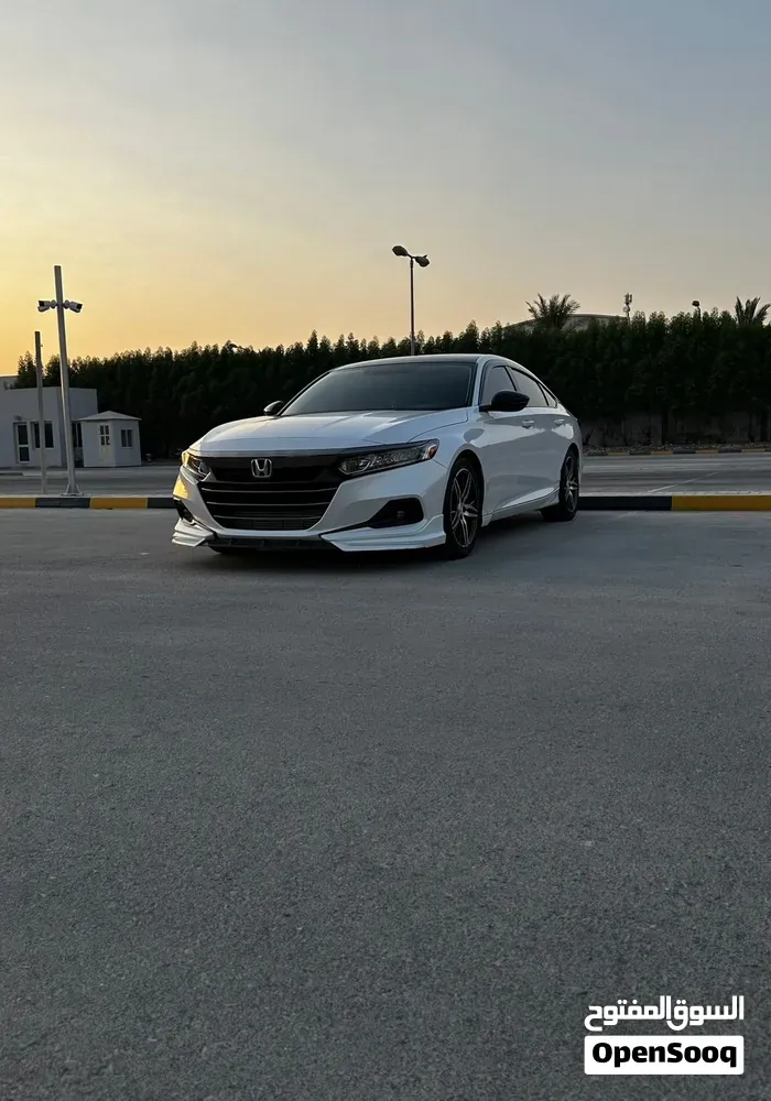 Honda Accord 2022 photo 2