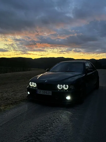 BMW 528I