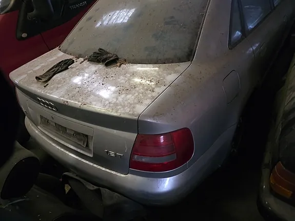 Audi A4 2000 photo 4