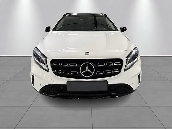 Mercedes-Benz Gla180