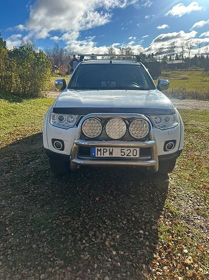 Mitsubishi L200 2011 photo 3