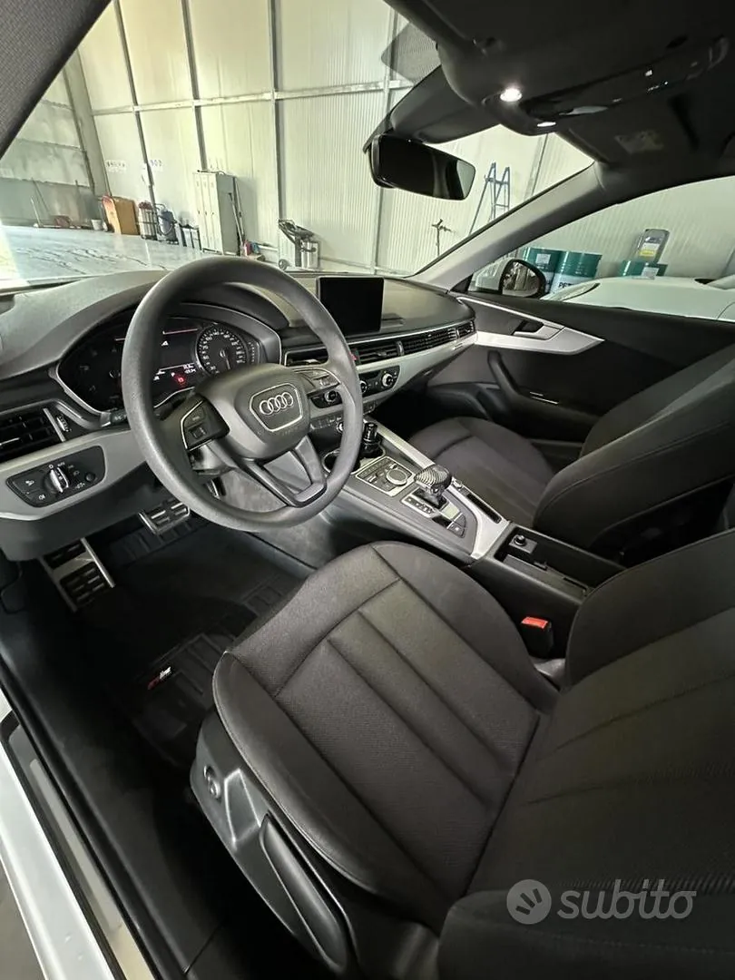 Audi A4 2018 photo 3