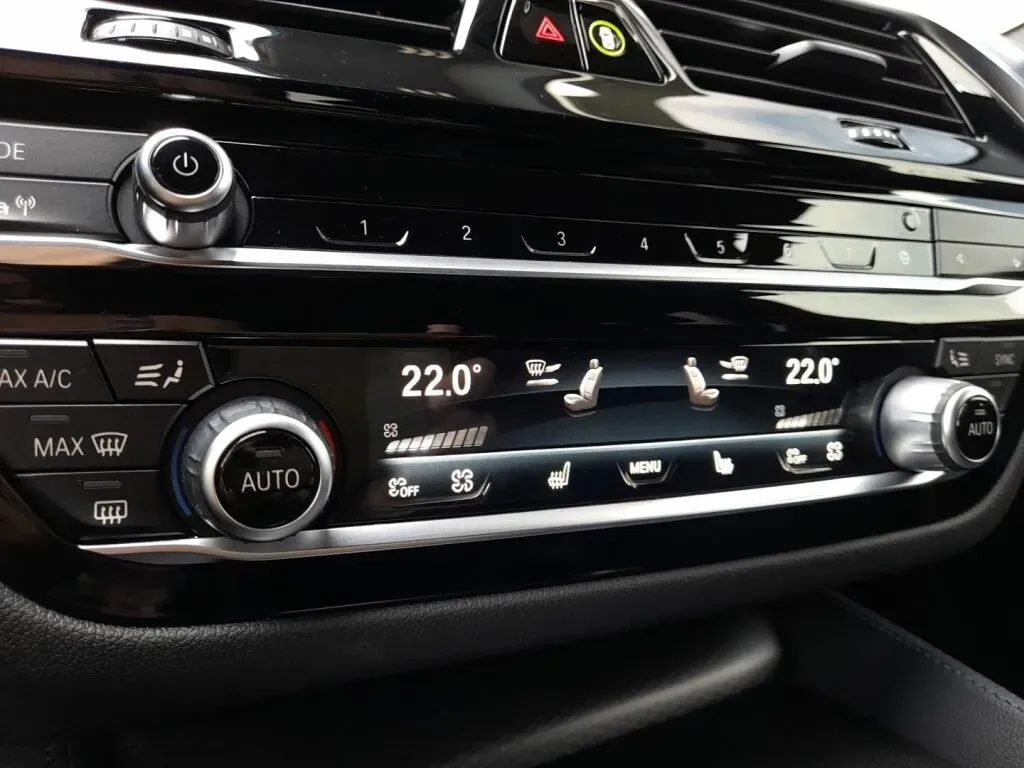 BMW 5 Series 2021 photo 5