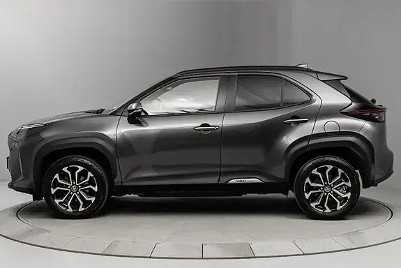 Toyota Yaris Cross 2024 photo 2